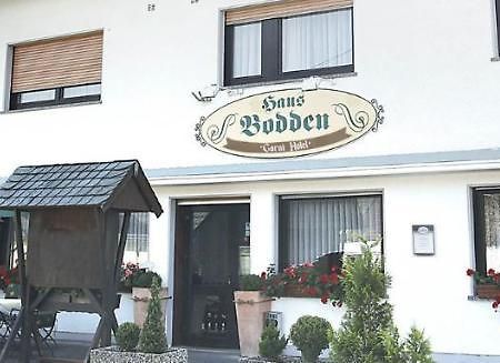 Garni Hotel Bodden Гуммерсбах Экстерьер фото